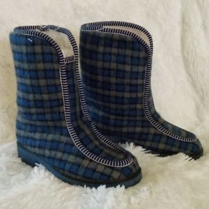 Boy's winter slippers